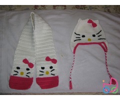 Cappellino e sciarpa Hallo Kitty